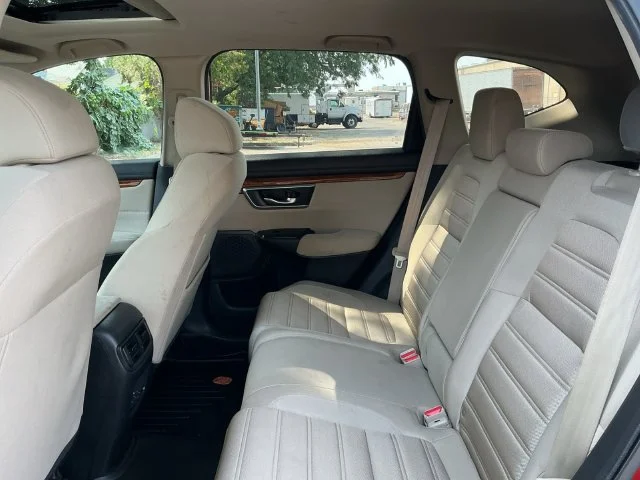 Used 2017  Honda EX image 22