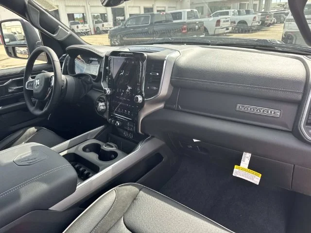 New 2026 Diamond Black Crystal Pearl-Coat Exterior Paint RAM Laramie image 14