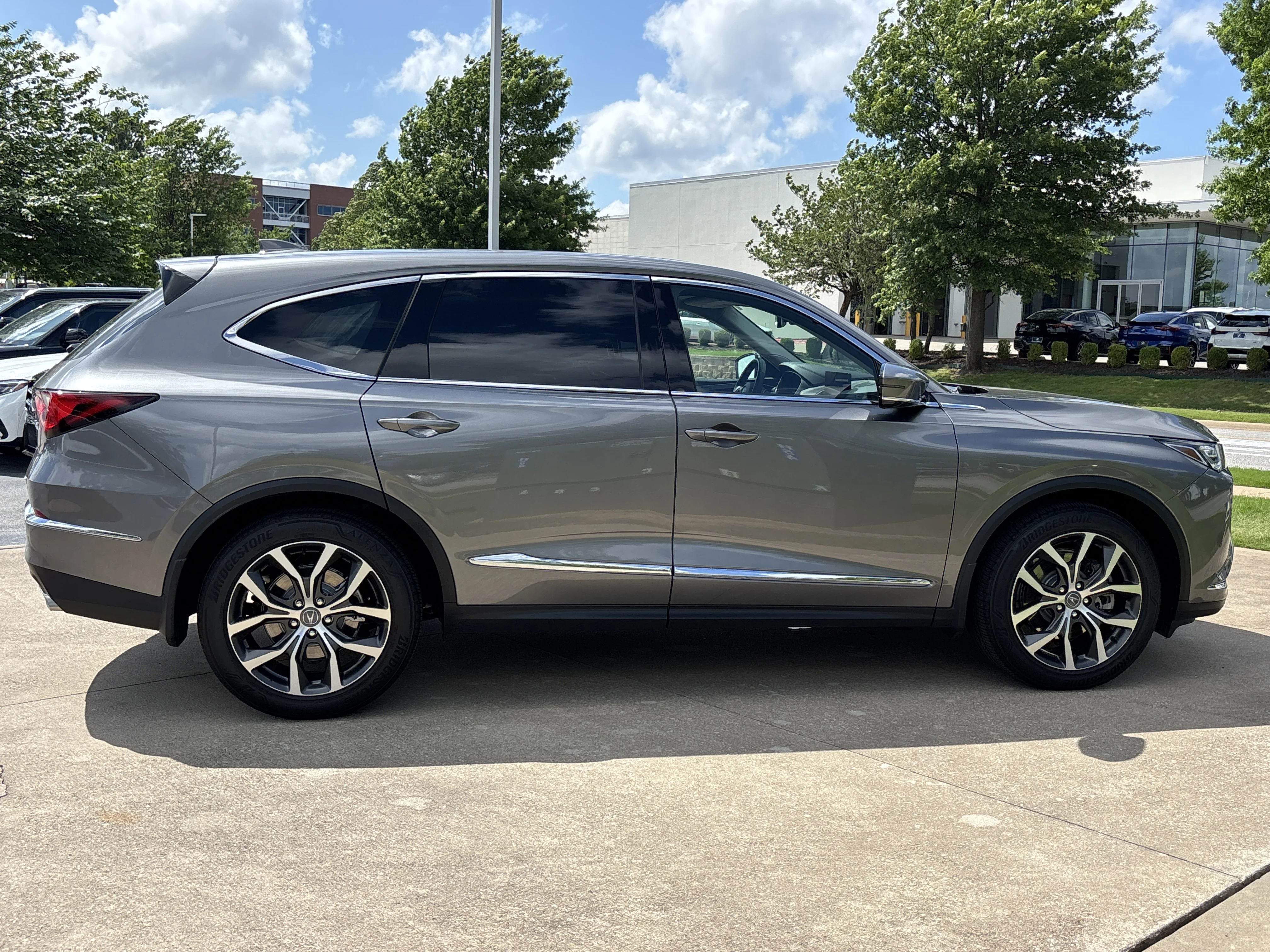 Used 2024 Liquid Carbon Metallic Acura SH-AWD w/Tech Pkg image 2
