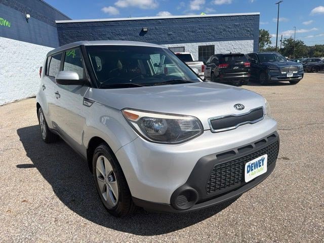 Used 2016 Bright Silver Kia Base image 5