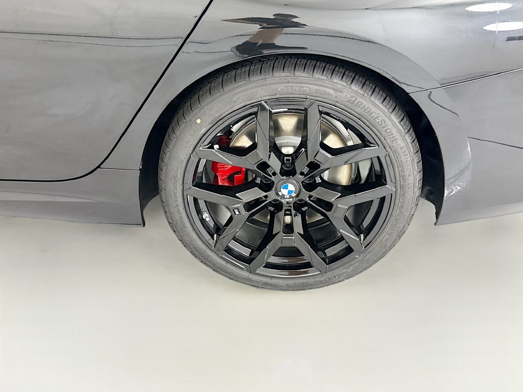 Used 2026 Black Sapphire Metallic BMW 330i xDrive image 31