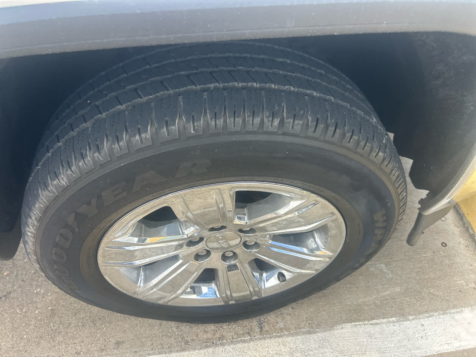 Used 2018 Summit White GMC SLT image 6
