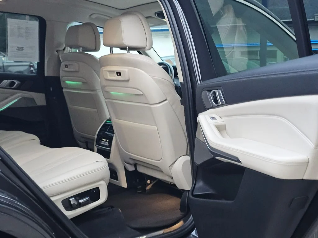 2020 BMW X7 40i - Photo 14