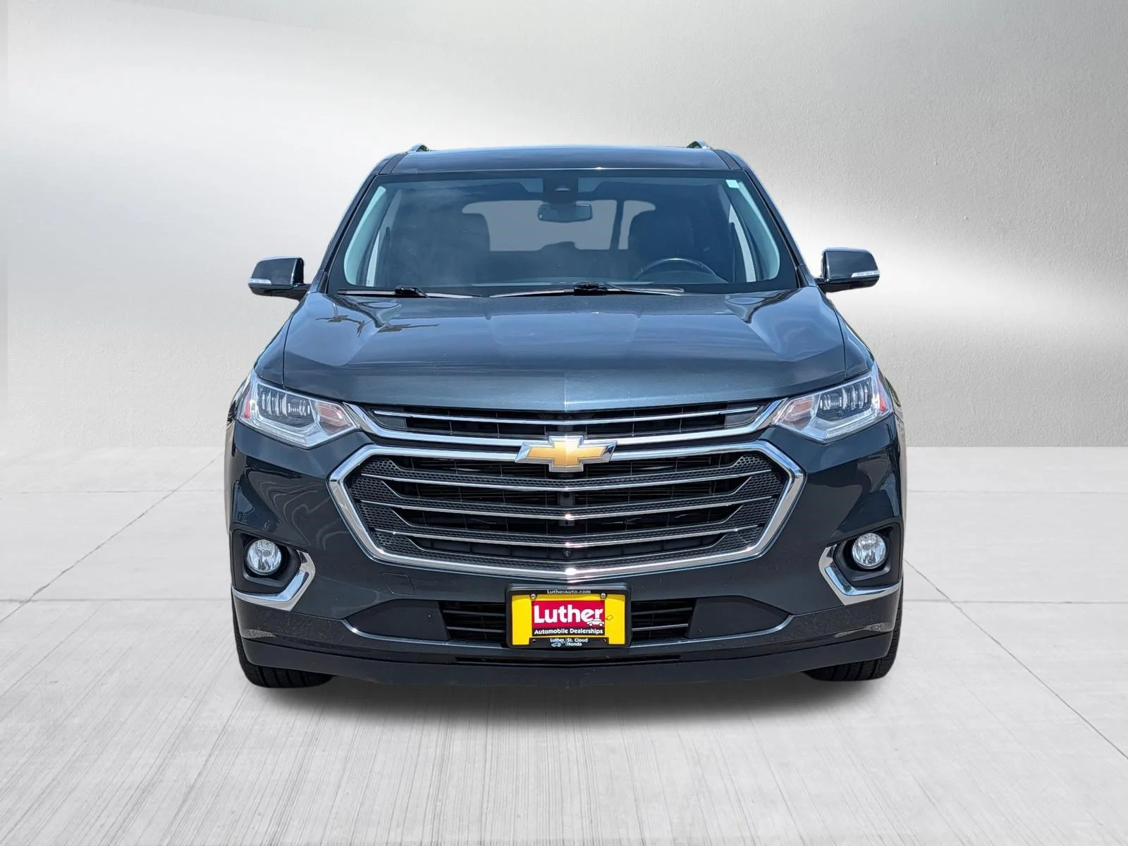 Used 2019 Chevrolet Traverse Premier with VIN 1GNEVKKW4KJ219438 for sale in Waite Park, Minnesota