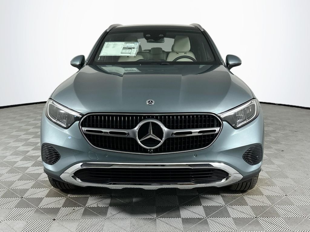 New 2026 Verde Silver Metallic Mercedes-Benz GLC 300 image 2