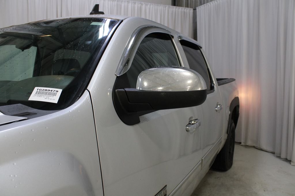 Used 2012 White Chevrolet LS image 29