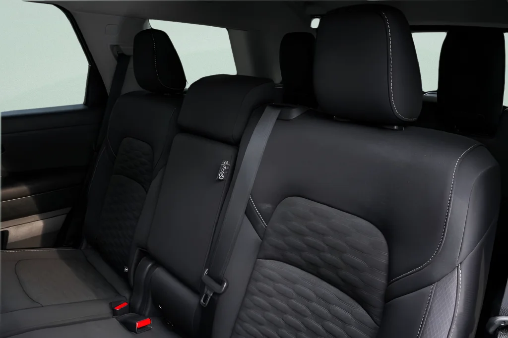 2024 Nissan Pathfinder SV - Photo 48