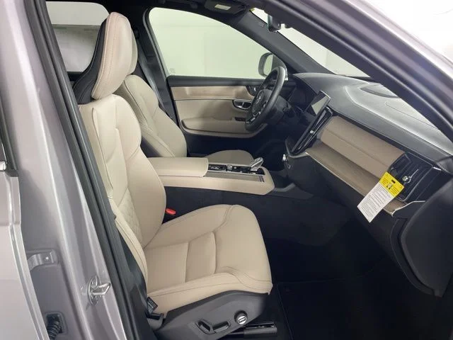 2026 Volvo XC90 Plus - Photo 47