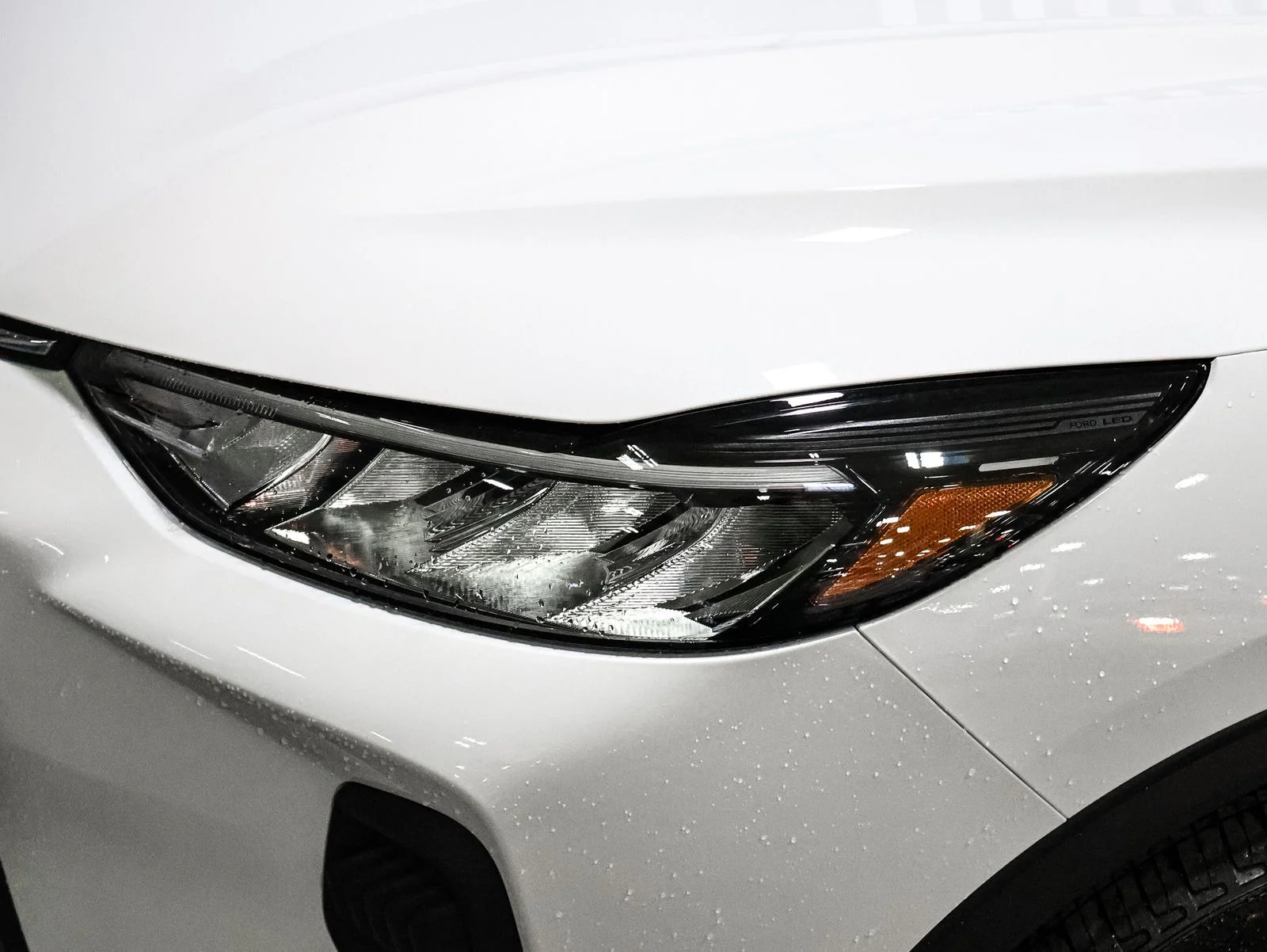 2026 Ford Escape ST-Line - Photo 14