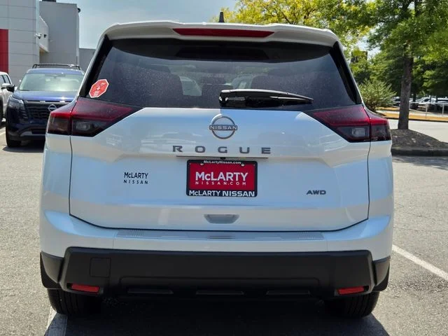 New 2026 Everest White Pearl TriCoat Nissan SV image 4