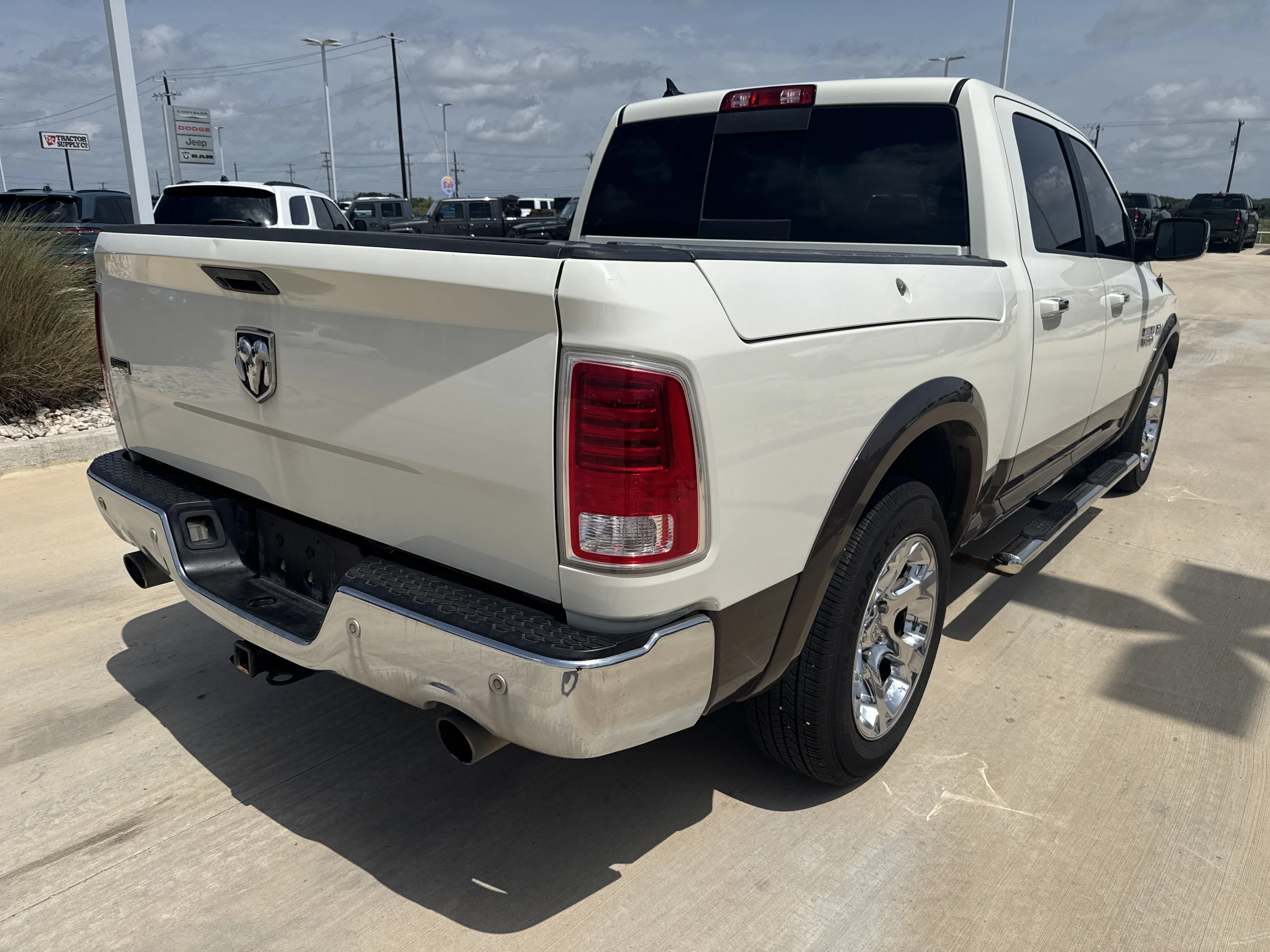Used 2018 White Ram Laramie image 11