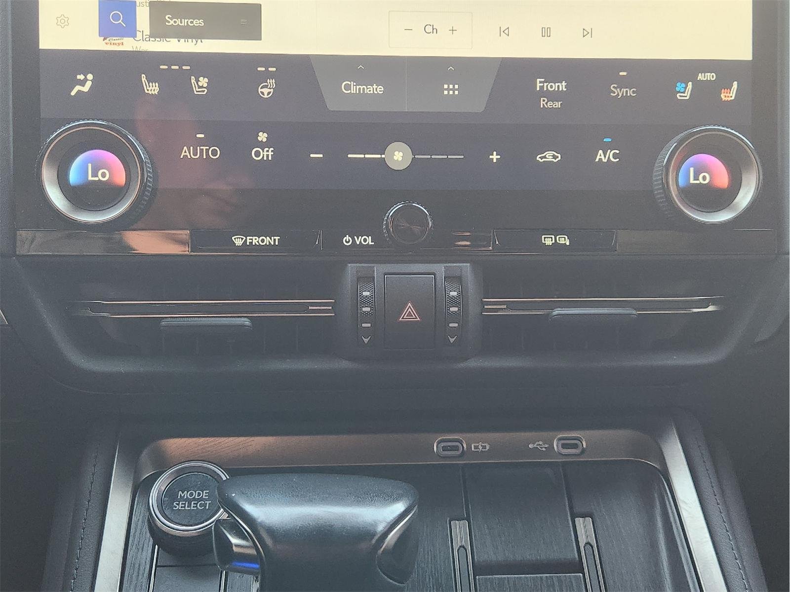 2025 Lexus GX 550 photo 19 of 34