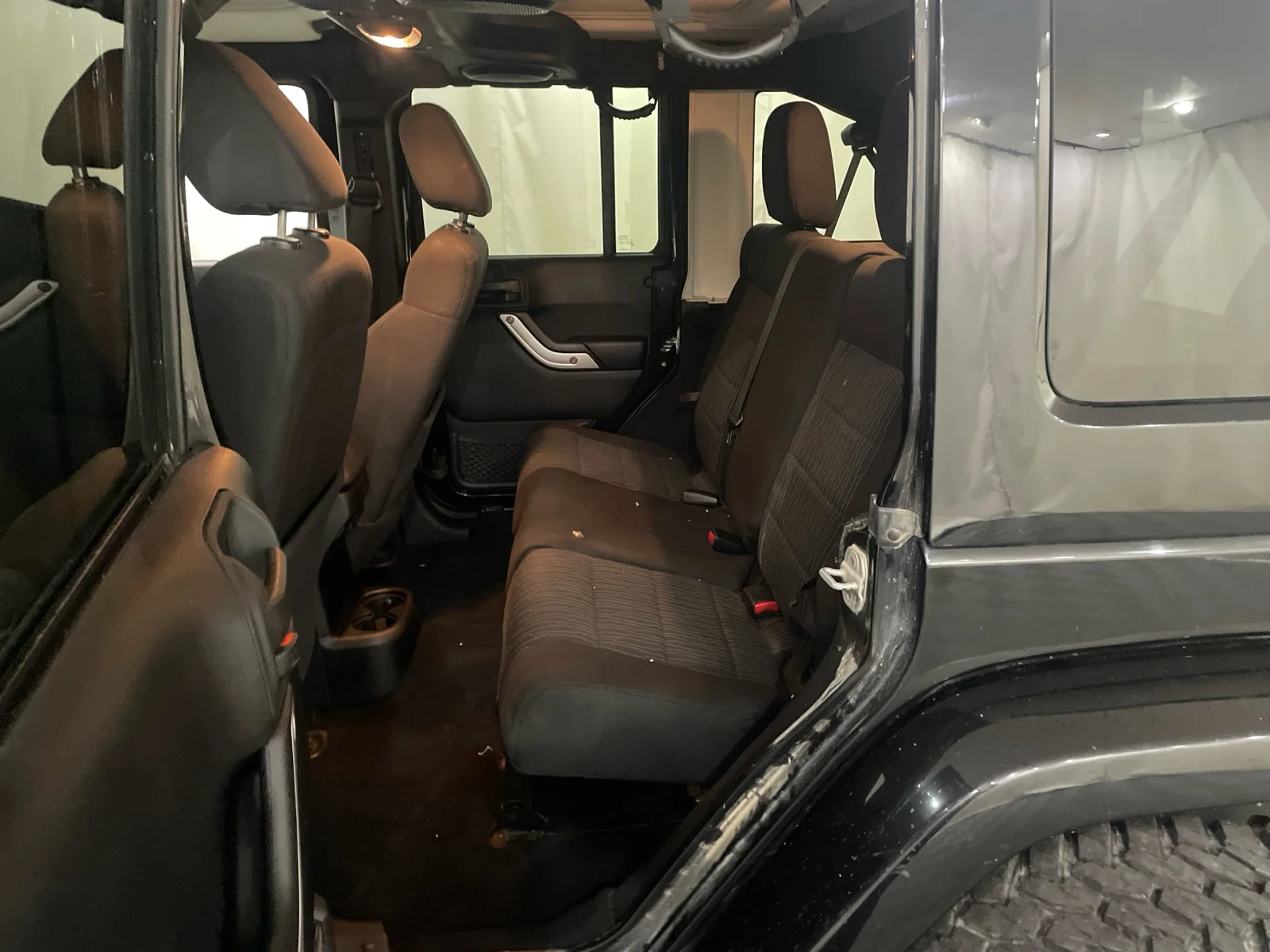Used 2012 black Jeep Rubicon image 27