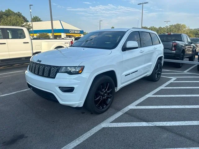 Used 2020 White Jeep Altitude image 1
