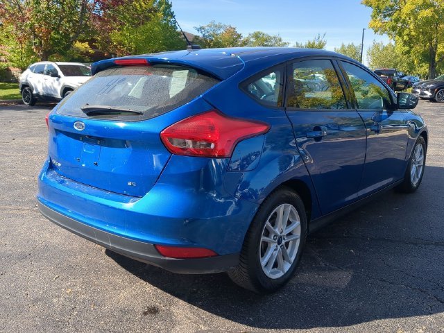 Used 2018 Blue Ford SE image 7