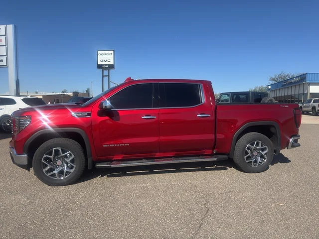 2025 GMC Sierra 1500 SLT