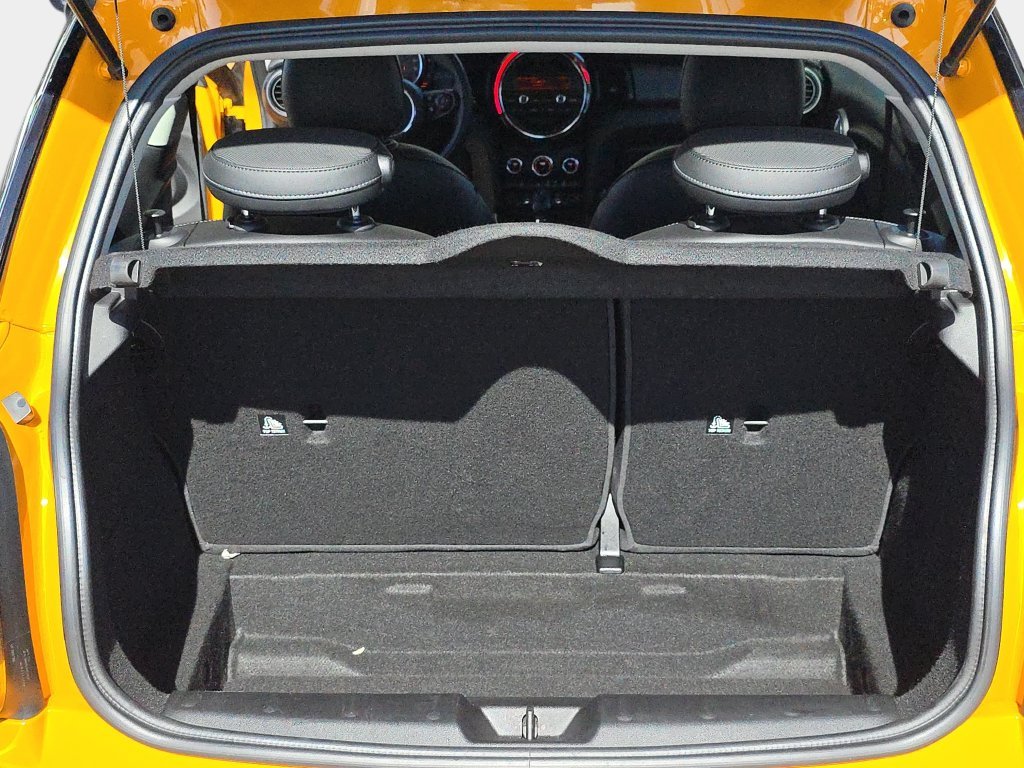 Used 2015 Orange MINI Base image 14