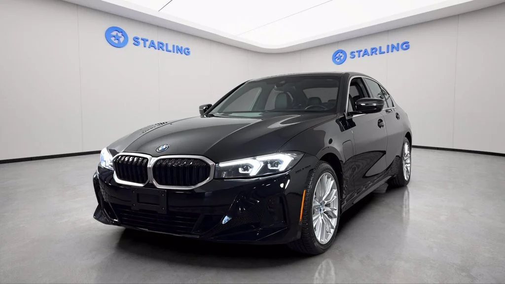 2024 BMW 3 Series 330e - Photo 13