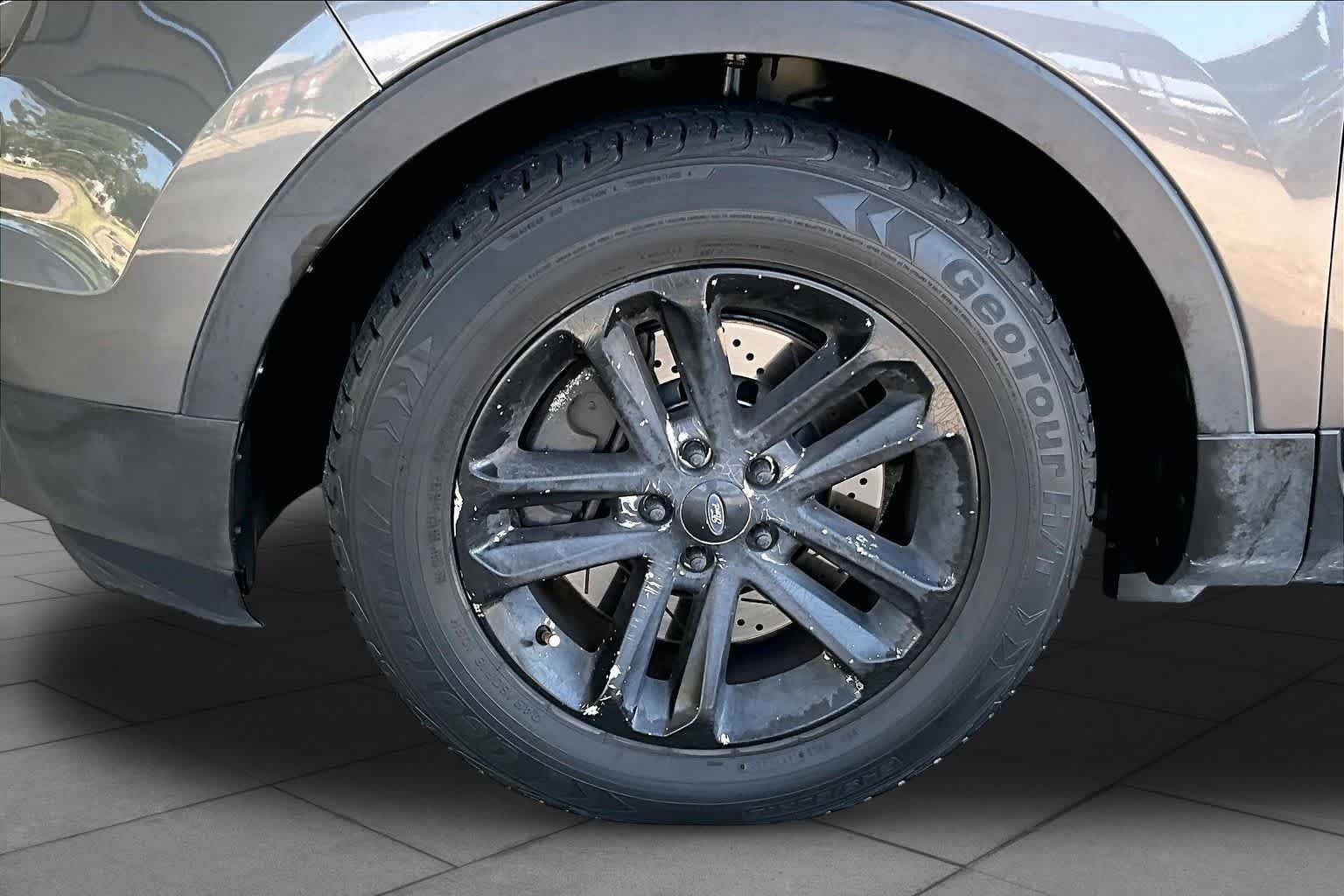 Used 2014 Sterling Gray Metallic Ford XLT image 10