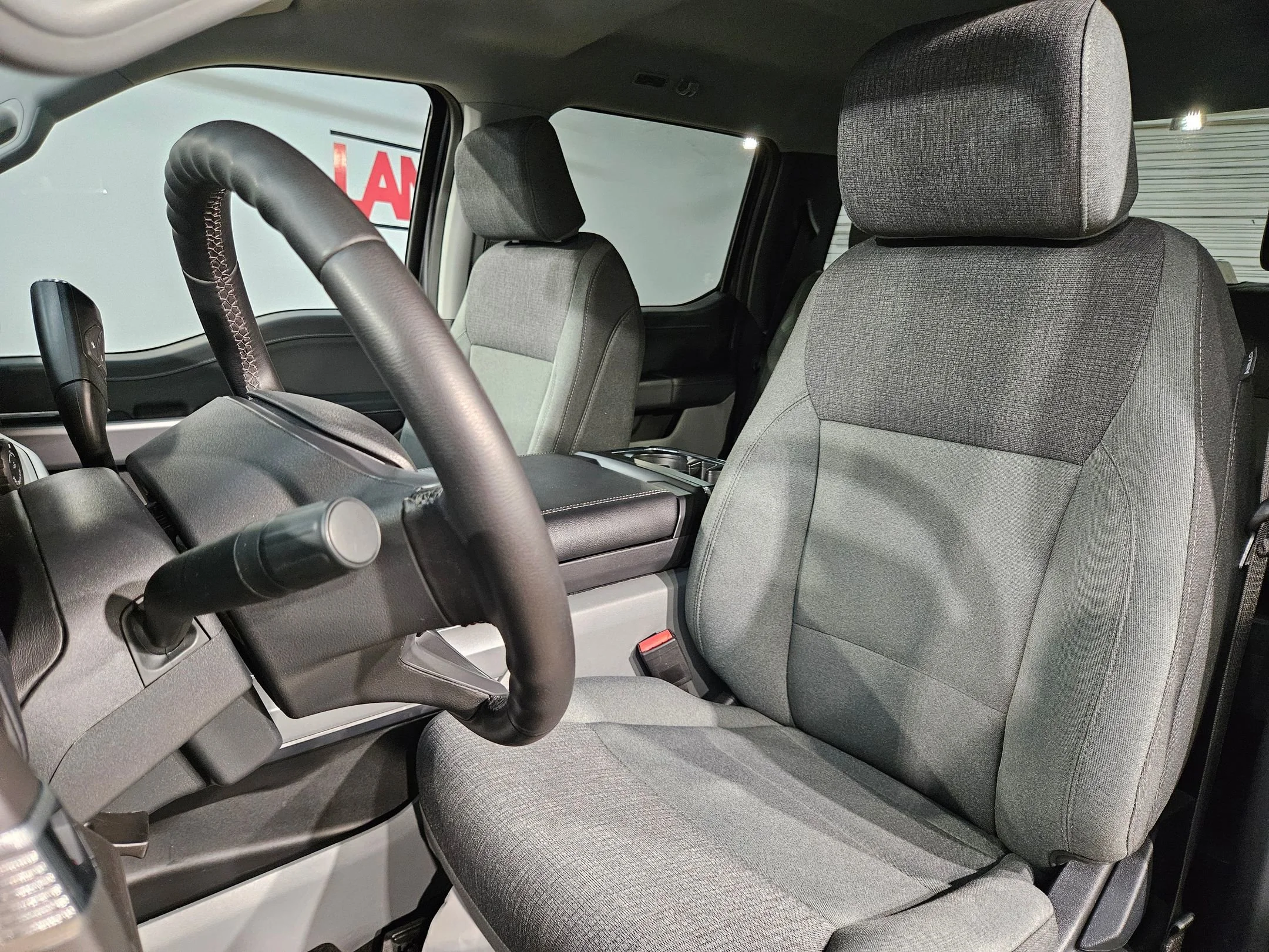 2024 Ford F-150 XLT - Photo 24