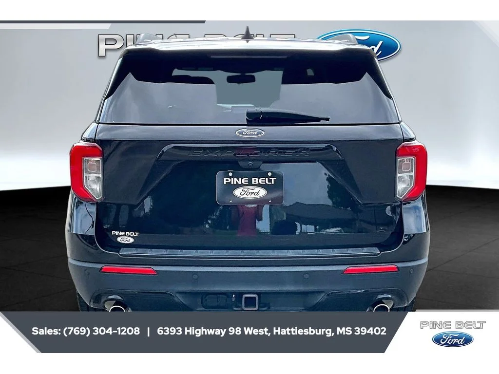 Certified Used 2023 Agate Black Metallic Ford ST-Line image 4