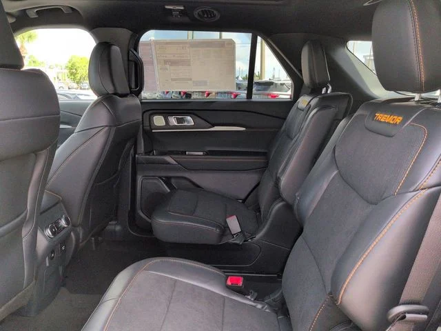New 2027 Marsh Gray Ford Tremor® image 17