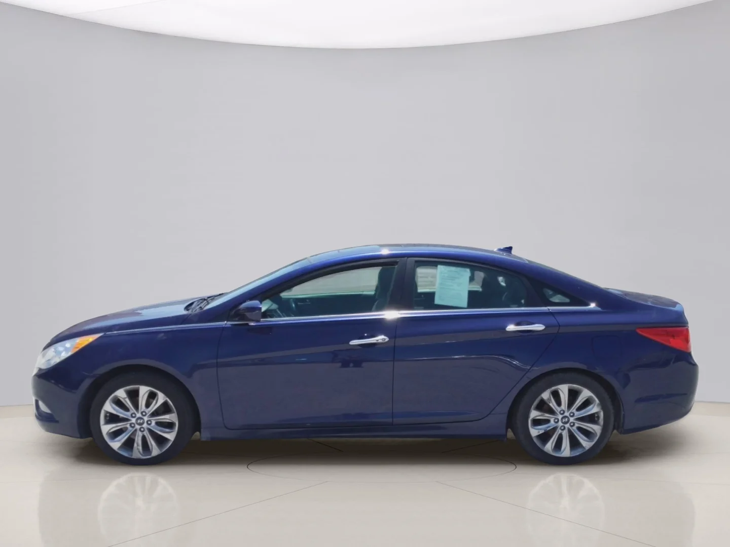 Used 2013 Blue Hyundai LIMITED image 3