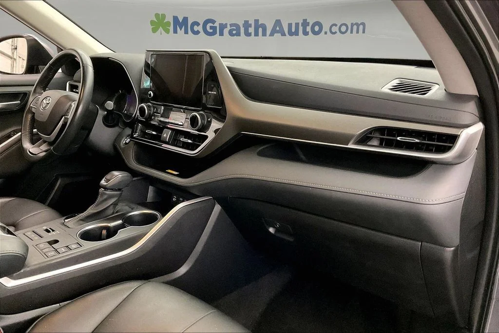 Used 2023 Gray Toyota XLE image 21