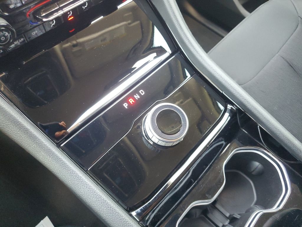 Used 2021 Black Jeep Laredo image 22