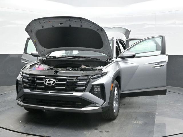 New 2026 Silver Hyundai SE FWD image 30