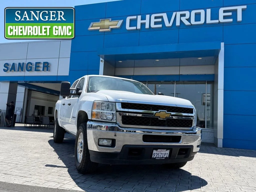 Used 2014 SUMMIT WHITE Chevrolet LT image 1
