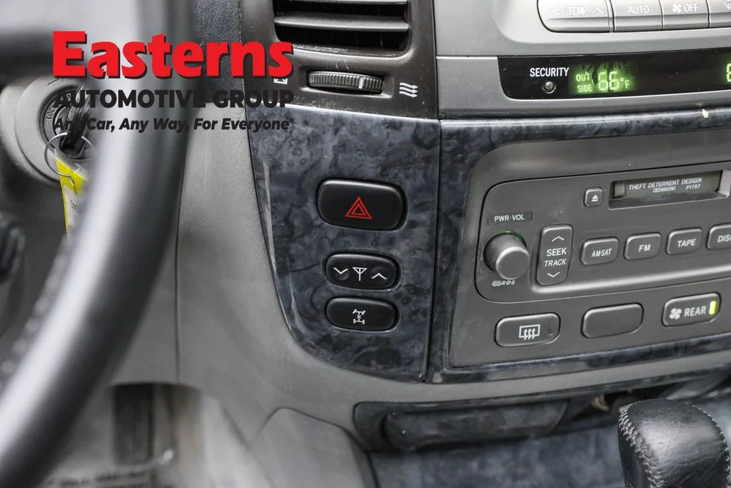 Used 2005 Black Toyota Base image 20