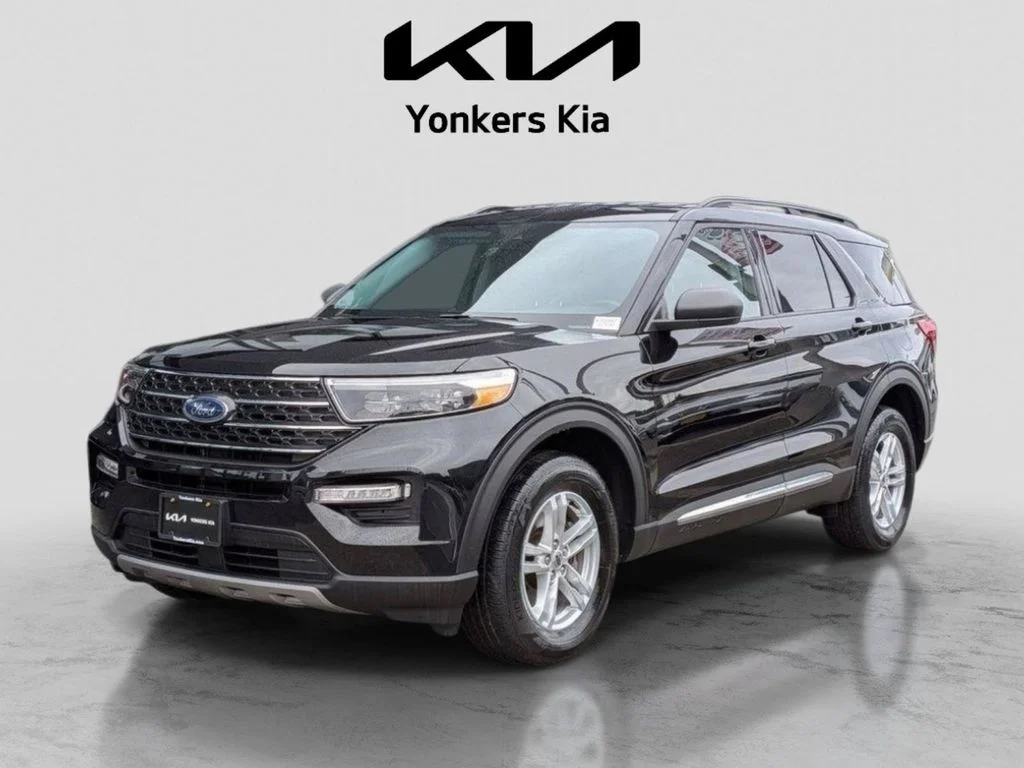 Used 2023 Black Ford XLT image 1