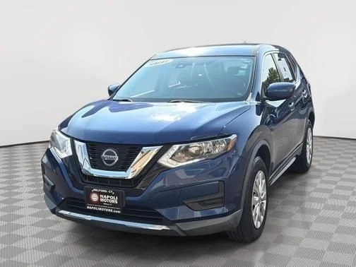 Used 2019 Blue Nissan S image 7