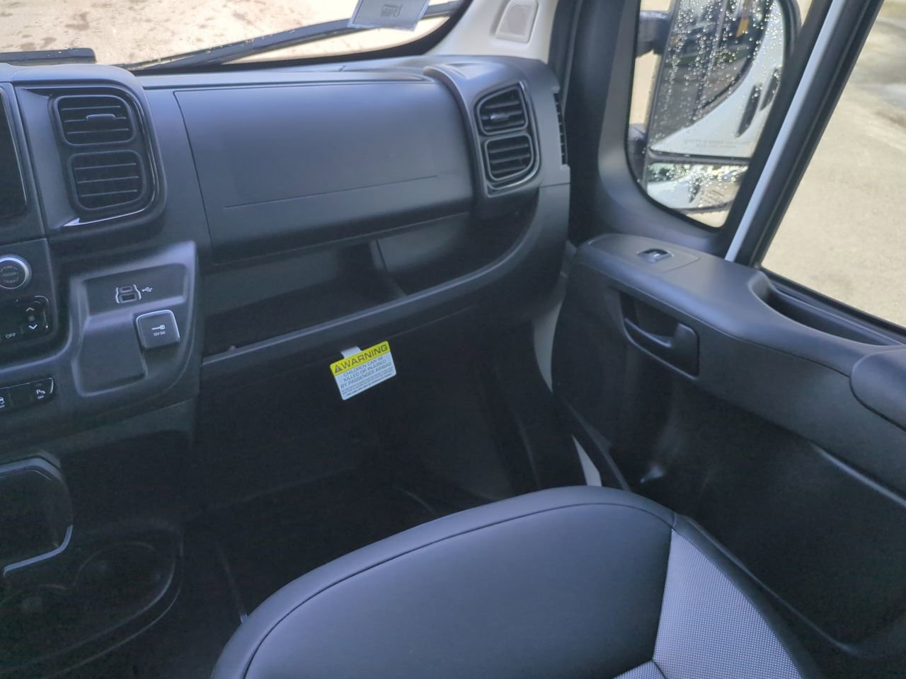 New 2026 Bright White Clearcoat RAM Tradesman image 16