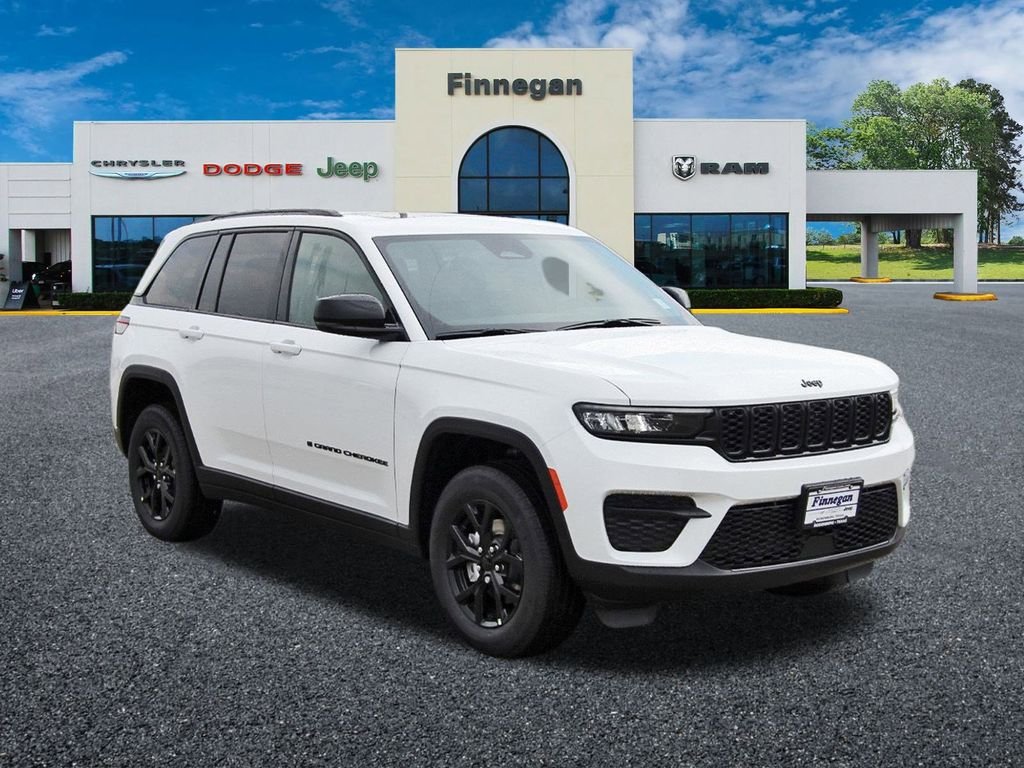 New 2025 Bright White Clear-Coat Exterior Paint Jeep Altitude X image 7