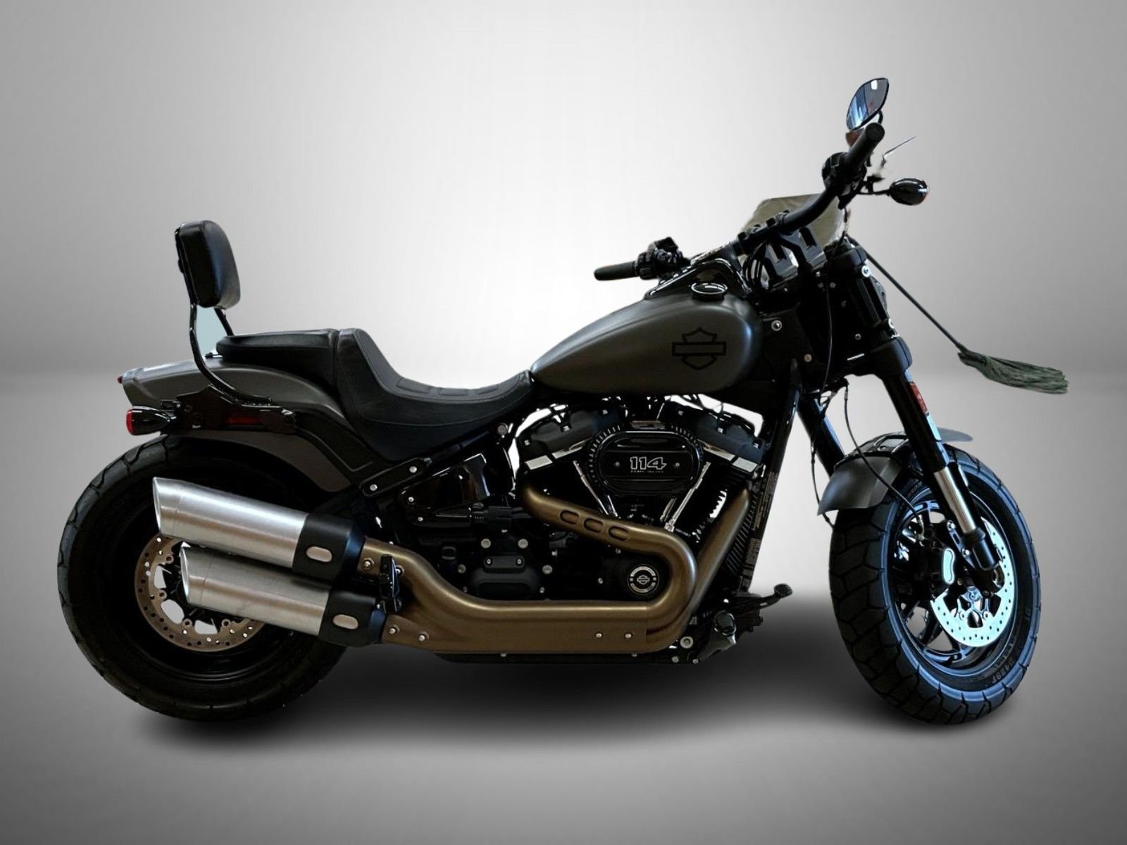 Used 2018 Gray Harley-Davidson FAT BOB image 4