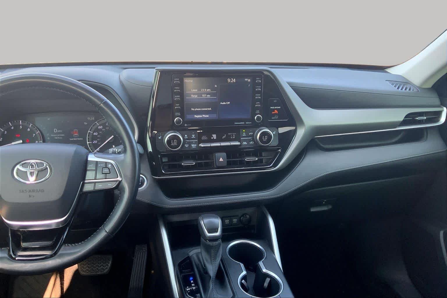 Used 2021 Blizzard Pearl Toyota XLE image 7