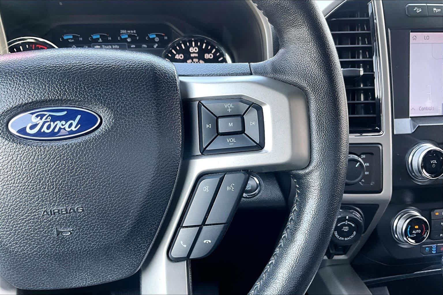 Used 2020 Oxford White Ford LARIAT image 23