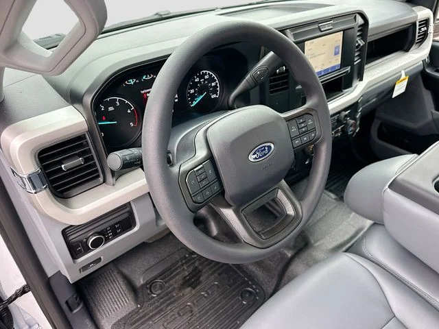 New 2026 Oxford White Ford XL image 6