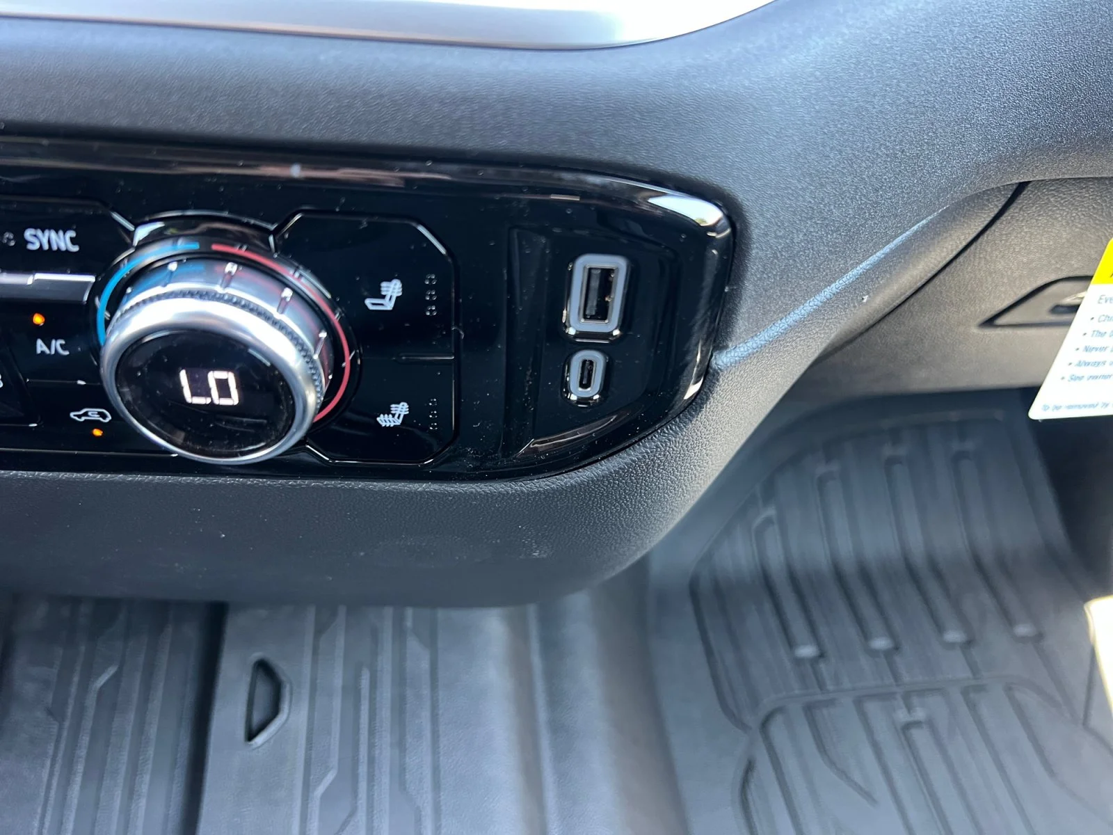 New 2026 Summit White GMC Elevation image 21
