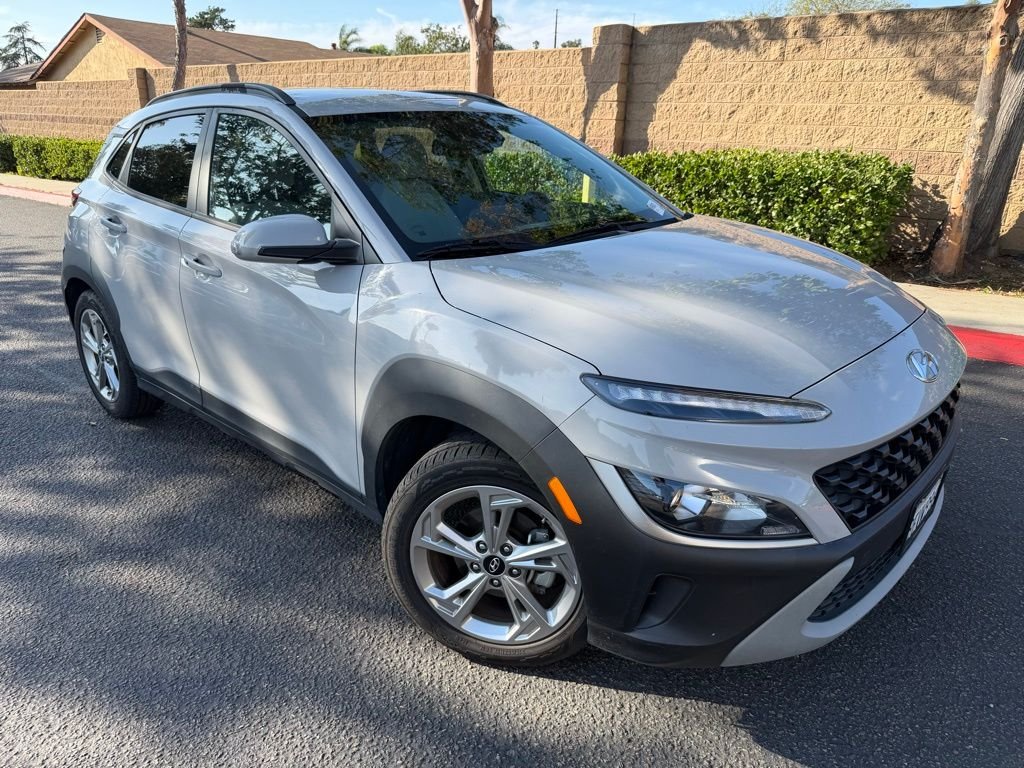 Used 2023 Silver Hyundai SEL image 1