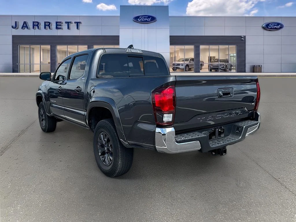 Used 2023 Gray Toyota SR5 image 3