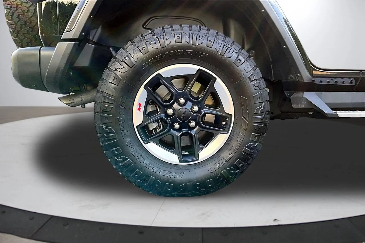 Used 2022 Black Jeep Rubicon image 35