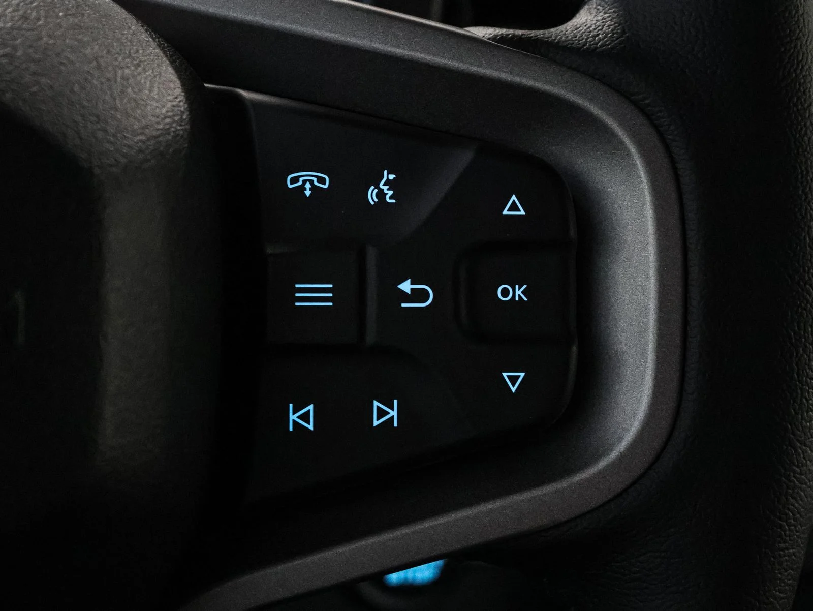 New 2026 Avalanche Gray Ford Badlands® image 38