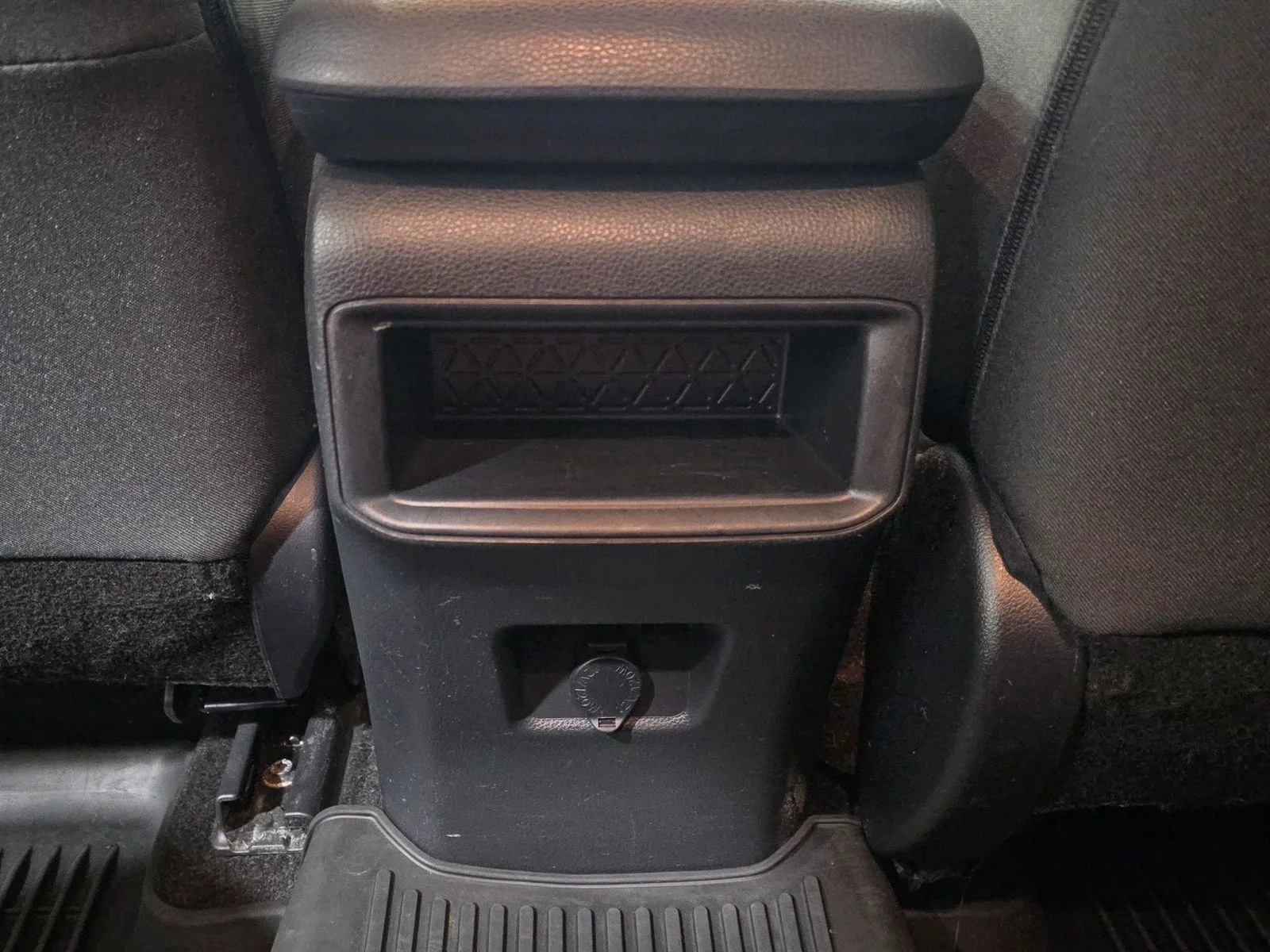 Certified Used 2019 Pearl Toyota LE image 22
