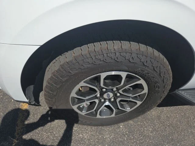 Used 2023 Oxford White Ford XLT image 36