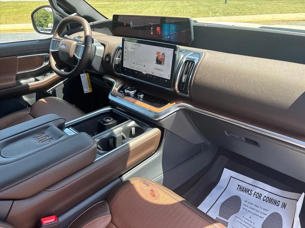New 2026 Star White Metallic Tri-Coat Ford King Ranch® image 12