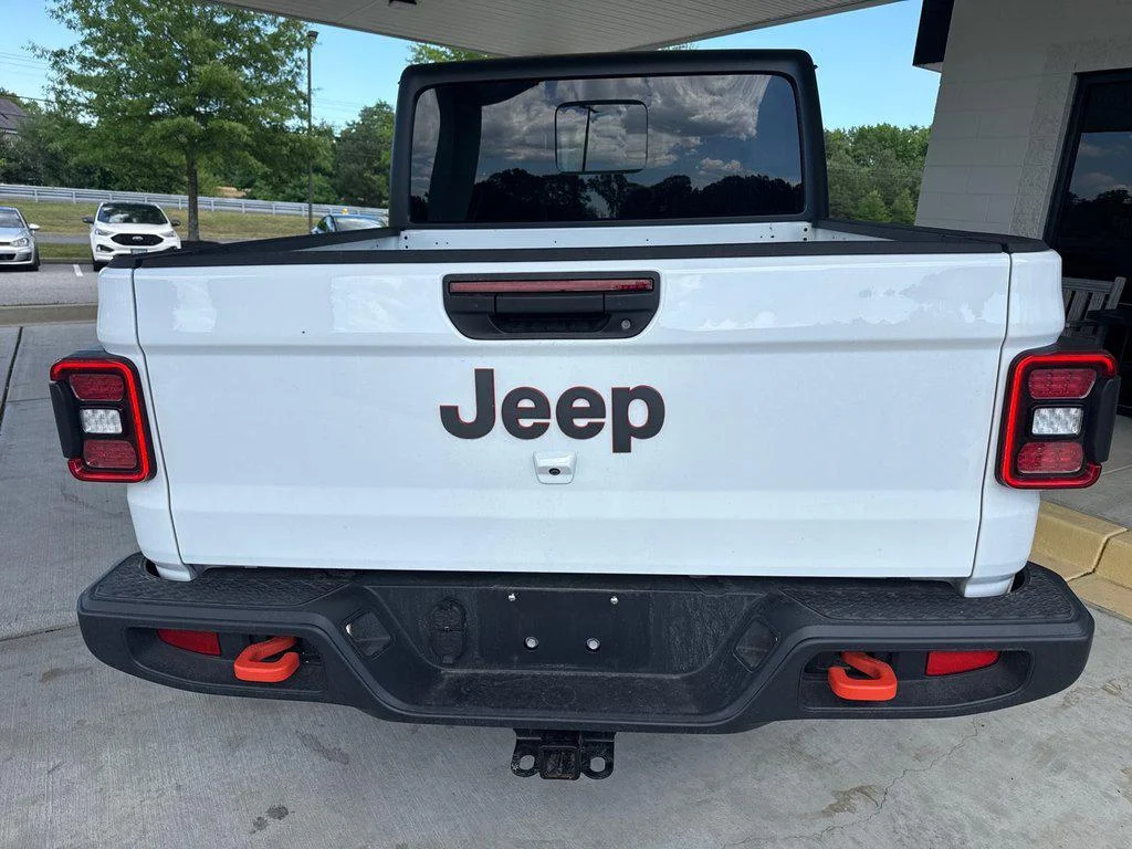 Used 2026 Bright White Clearcoat Jeep Mojave 4x4 image 5