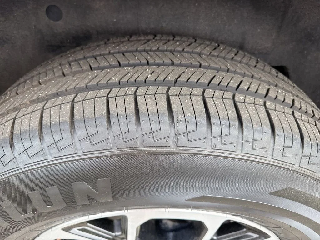 Used 2024 Black Ford XLT image 41